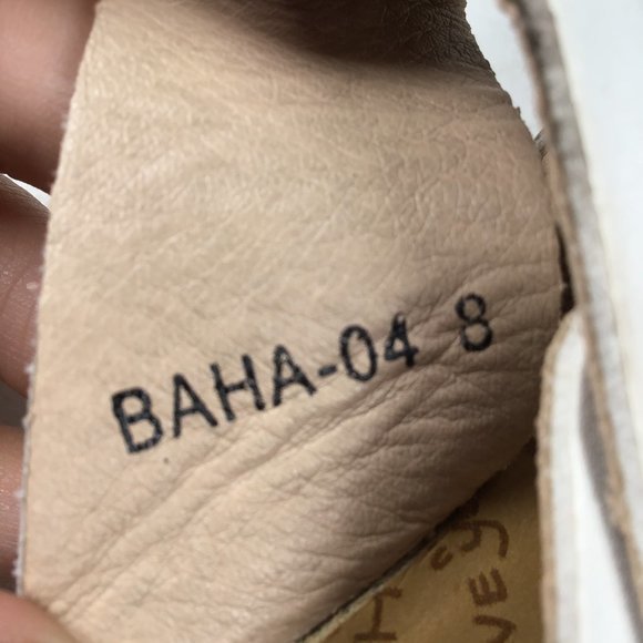 Refresh Baha Pinch Toe Sandal White Size 8 - Picture 12 of 12